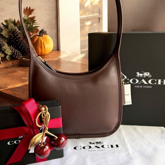 🚫SOLD🚫 Coach Curve Zip Limited Ed Shoulder Bag Maple/Brass & Cherry Charm - Picture 4 of 17